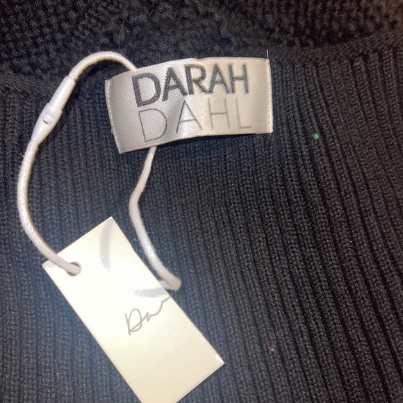 Top - Picture 4 of 4